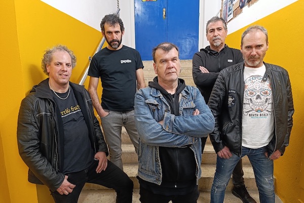 Ehun kilo eta Belarri fuckers