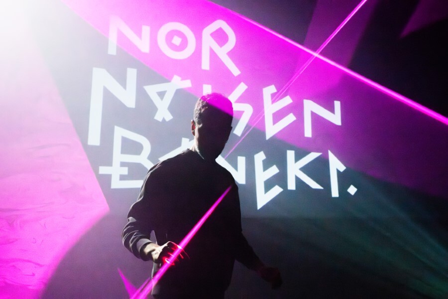 "Nor naizen baneki"