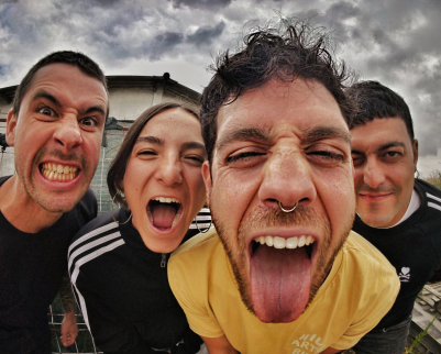 Puntu ta koma eta Estelle D