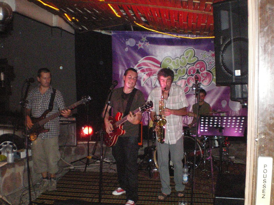 Buuzbu, LÃ¼lÃ¼ Smack eta DJ Uzkuluz